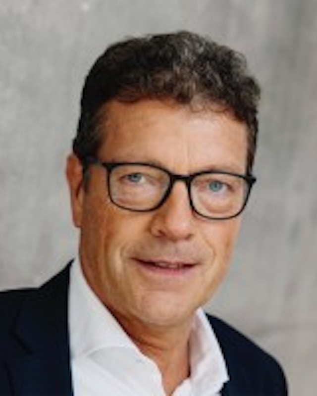 Dr. Rolf Wiswesser Dr. Rolf Wiswesser