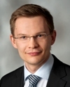 Dr. Bastian Staub